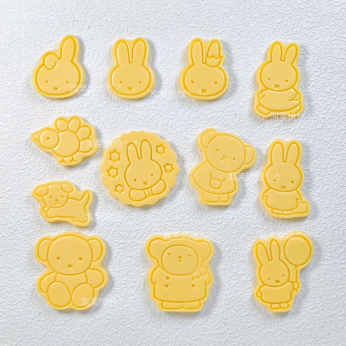Cute 3D Press Cookie Mold with - Kids Outdoor Kitchen Accessories ulasan dan harga